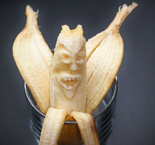 香蕉开裂是熟透了吗？