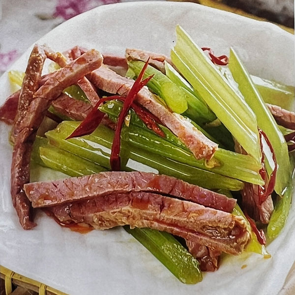 牛肉丝拌西芹